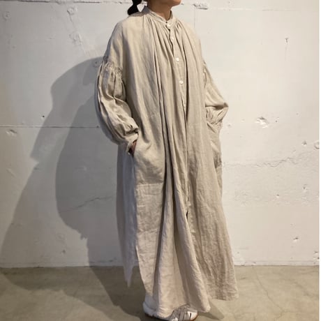 UNIVERSAL TISSU トリプルワッシャーリネン ギャザードレス キナリ