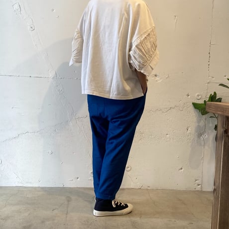 UNIVERSAL TISSU イージーテーパードパンツ ライトブルー
