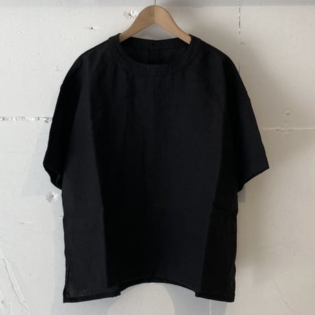 TISSU トリプルワッシャーリネン バックボタンシャツ クロ