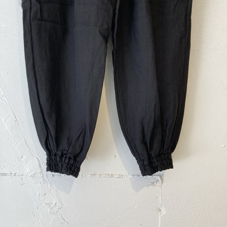 UNIVERSAL SEVEN トリプルワッシャーリネン ジョガーパンツ  クロ