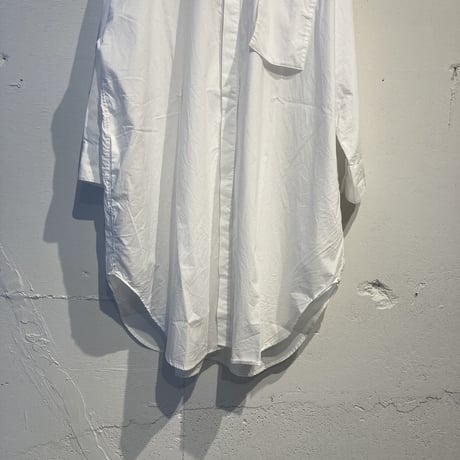 UNIVERSAL TISSU ナチュラルタイプライター バンドカラーロングシャツ シロ