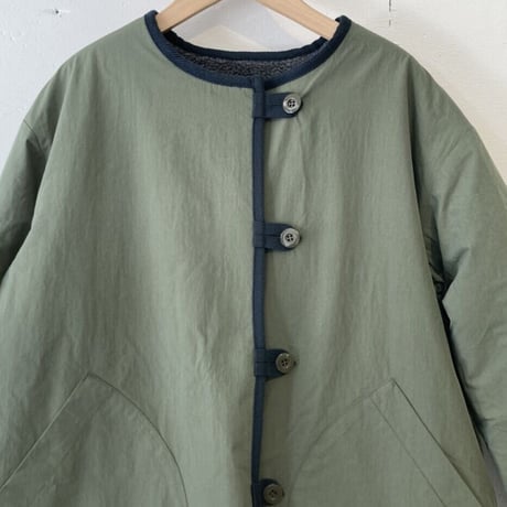 NATURAL LAUNDRY ボアリバーシブルジャケット　カーキ× チャコールグレー