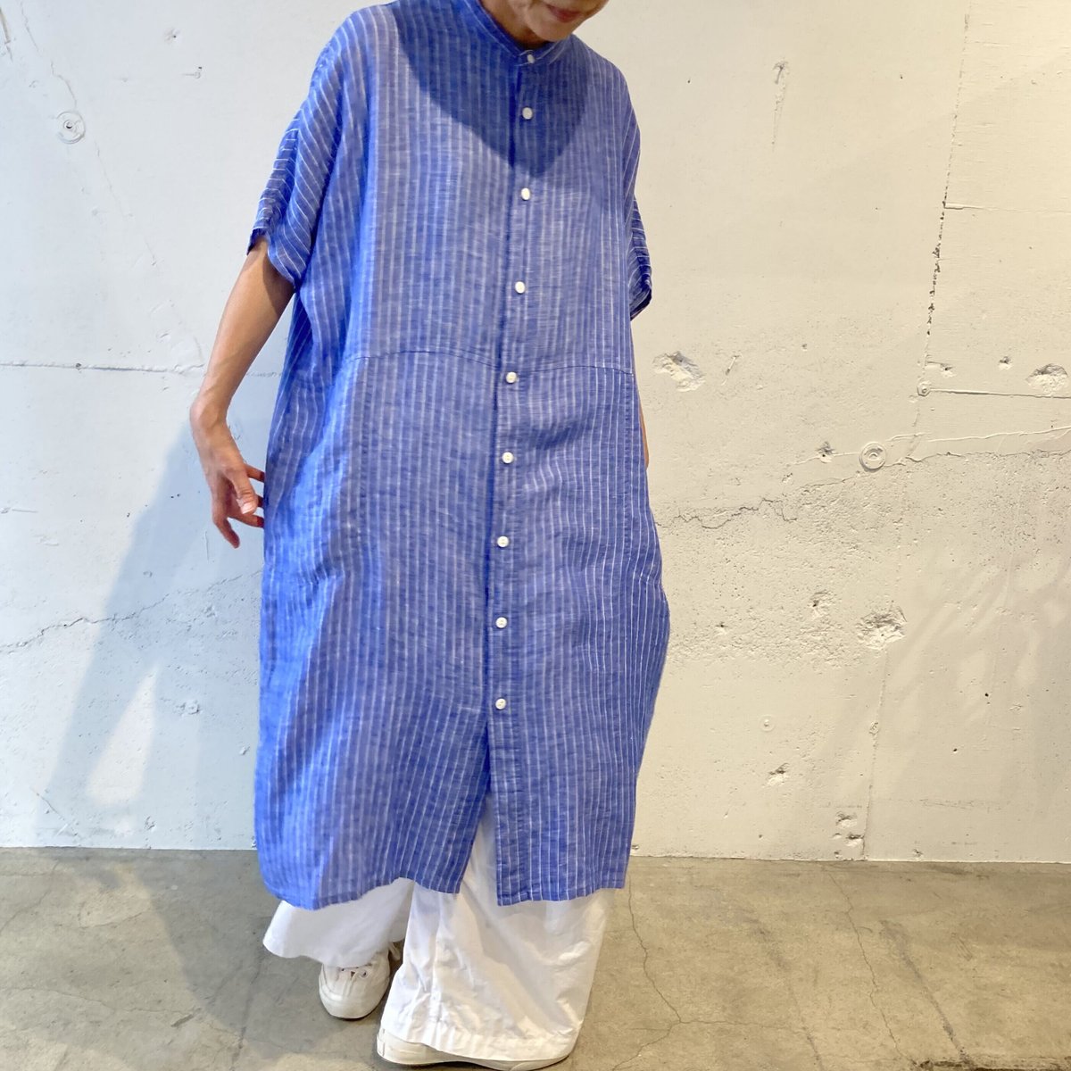 NATURAL LAUNDRY 先染めリネン ドルマンワンピース | un de plus