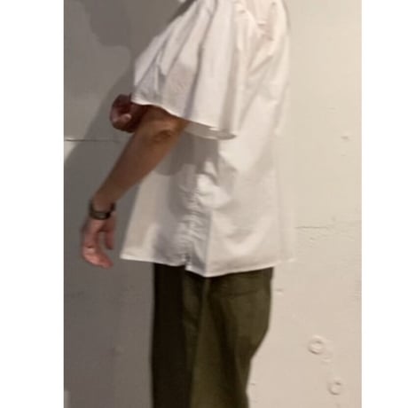 ナチュラルタイプライター タックスリーブブラウス クロ