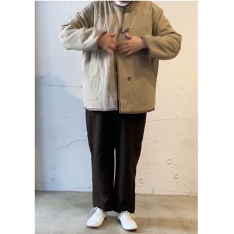 NATURAL LAUNDRY ボアリバーシブルジャケット　カーキ× チャコールグレー