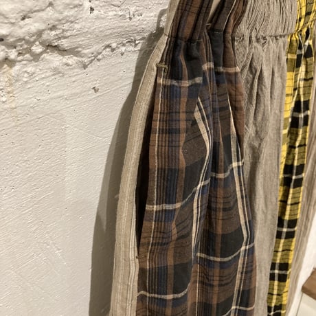 NATURAL LAUNDRY パネル シャーリングスカート ブラウン