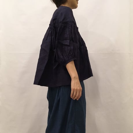 UNIVERSAL TISSU フレンチリネンバンドカラーブラウス オフ