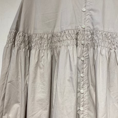 UNIVERSAL TISSU　ヨークシャーリングブラウス　グレージュ