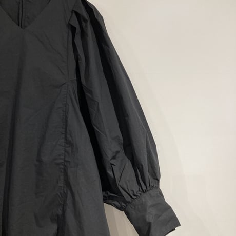 UNIVERSAL TISSU タックスリーブワンピース クロ