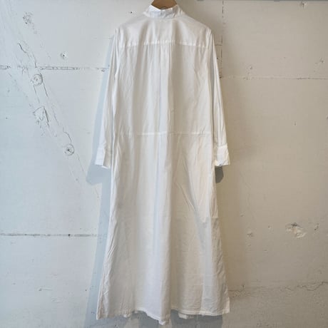 UNIVERSAL TISSU ホスピタル ロングスリーブワンピース シロ