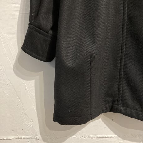 UNIVERSAL TISSU　メルトンツイルコクーンショートコート クロ