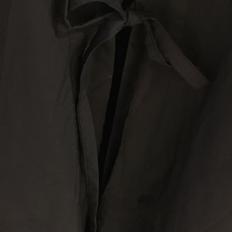 UNIVERSAL TISSU タイプライター バックスリットシャツ　クロ