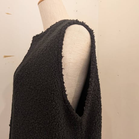 【UNIVERSAL TISSU】ボアW/ZIPベスト　BLACK