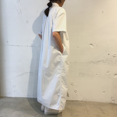 NATURAL LAUNDRY ブロード ロングシャツワンピース オフ×黒ドット