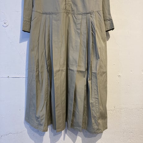UNIVERSAL TISSU ホスピタル ロングスリーブワンピース グレージュ
