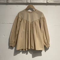 UNIVERSAL SEVEN USAコットン クラシックギャザープルオーバー ベージュ