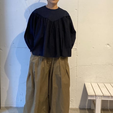 UNIVERSAL SEVEN USAコットン クラシックギャザープルオーバー シロ