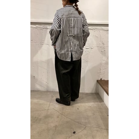 UNIVERSAL TISSU バンドカラースウィングポケットシャツ クロストライプ