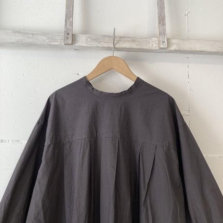 NATURALLAUNDRY スモッグタックワンピース チャコール