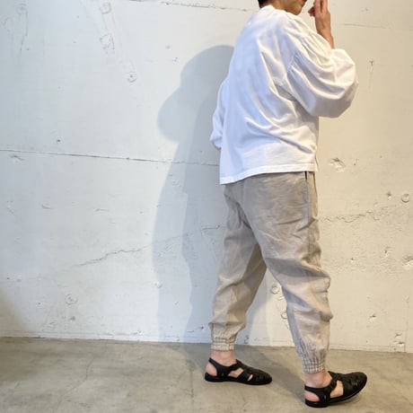 UNIVERSAL SEVEN トリプルワッシャーリネン ジョガーパンツ スモーキーブルー