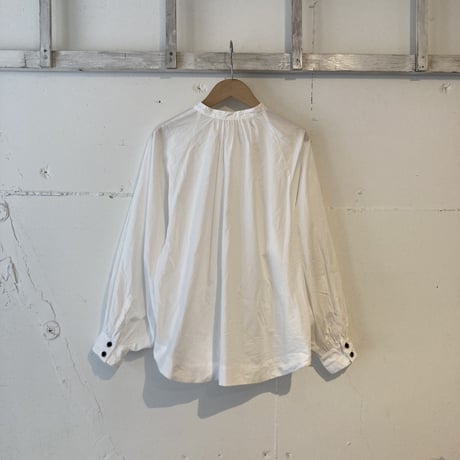 UNIVERSAL TISSU ナチュラルタイプライター ラグランブラウス シロ