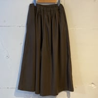 UNIVERSAL TISSU サキソニー ツイルキュロット カーキ