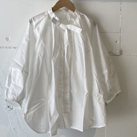 UNIVERSAL TISSU ボウタイブラウス シロ