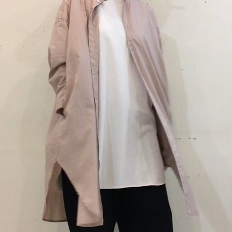 UNIVERSAL TISSU タイプライター バックスリットシャツ　シロ
