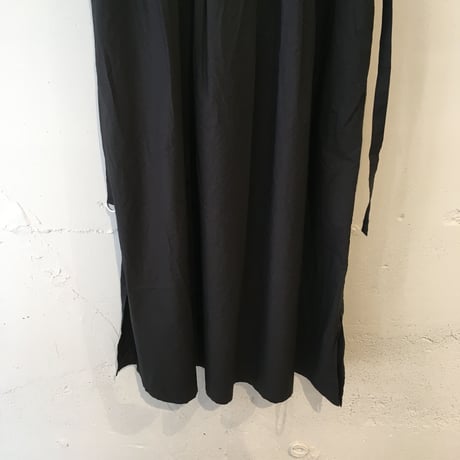 UNIVERSAL TISSU　クラシック天竺 タックワンピース　黒