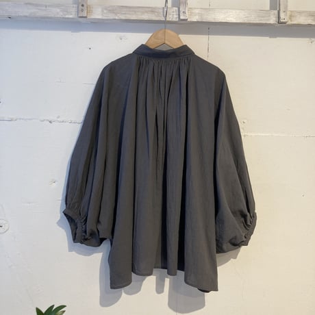GALERIE TISSU オーガニックジョーゼット ドルマンブラウス チャコール