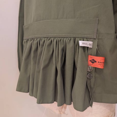 【REHERSALL】タックフリルフィールドシャツ　KHAKI