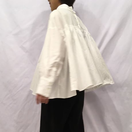 UNIVERSAL TISSU モックネックブラウス　クロ