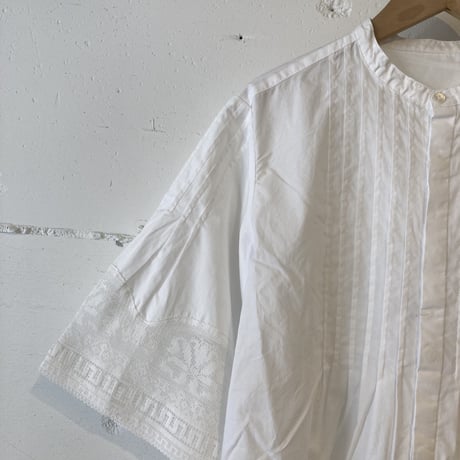 UNIVERSAL TISSU イタリアンフィレレース ピンタックブラウス シロ