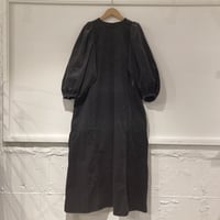 GALERIE TISSU リサイクルコーデュロイ ギャザースリーブワンピース チャコール