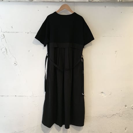 UNIVERSAL TISSU　クラシック天竺 タックワンピース　黒