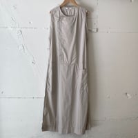 UNIVERSAL TISSU ナチュラルタイプライター3Dワンピース グレージュ