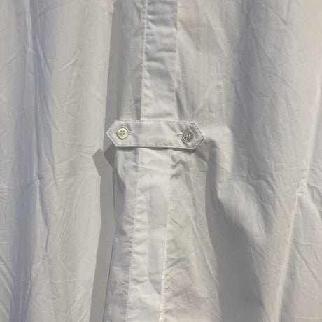 UNIVERSAL TISSU ナチュラルタイプライター バンドカラーロングシャツ シロ