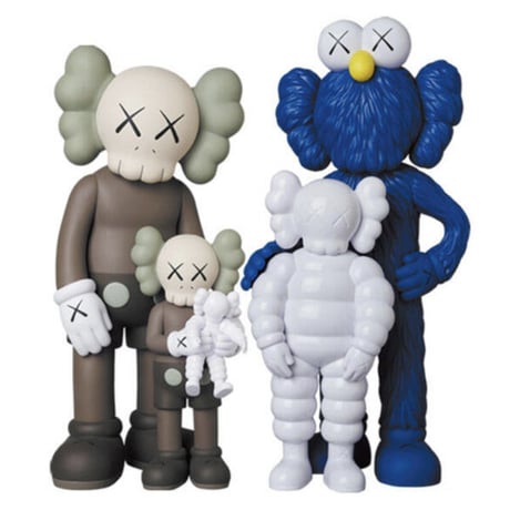 KAWS「KAWS FAMILY(BROWN)」フィギュア