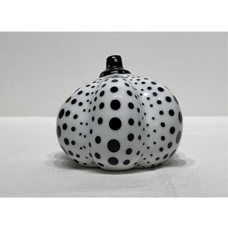 草間彌生　「PUMPKIN(White)」　リモージュ