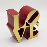 ロバート・インディアナ「LOVE（Red,Gold）」ポリストーン