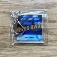 Miles awayのアクリルキーホルダー