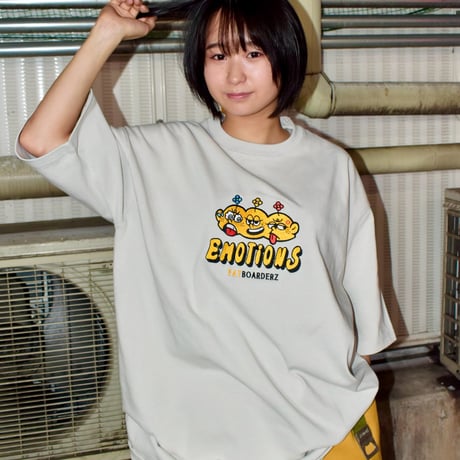 "EMOTIONS" S/S TEE