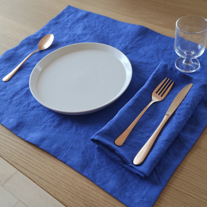 暮らしを彩るランチョンマット2枚セット【鮮やかブルー】 | moon and