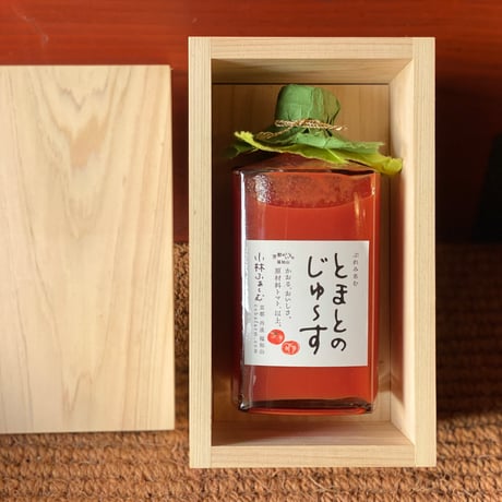 【ギフト】ぷれみあむとまとのじゅ～す　10,800円　桧箱入り　シリアルナンバー
