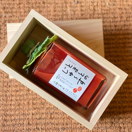 【ギフト】ぷれみあむとまとのじゅ～す　10,800円　桧箱入り　シリアルナンバー