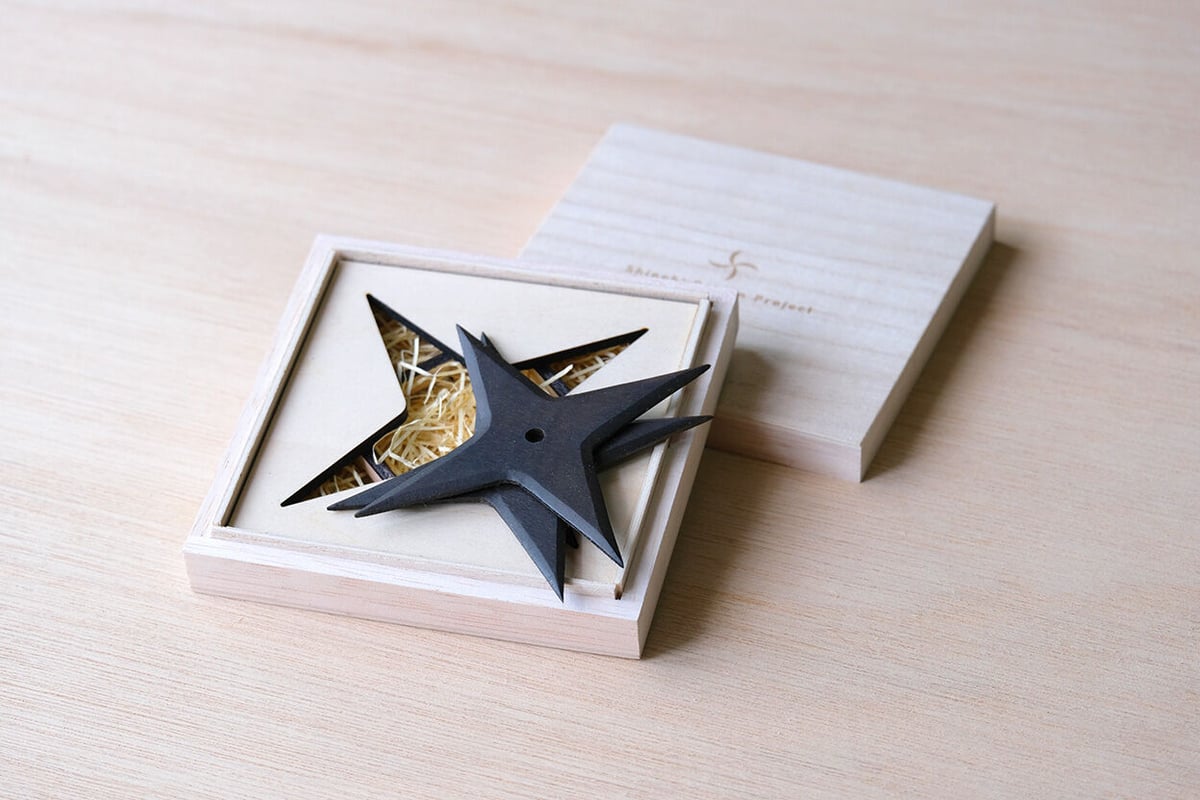 ナルトグッズ　未使用　額あて　忍具　手裏剣など　個数種類指定可 ナルトグッズ 未使用 額あて 忍具 手裏剣など 個数種類指定可 ナルトグッズ