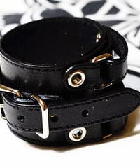 R-birth Johnny wristband