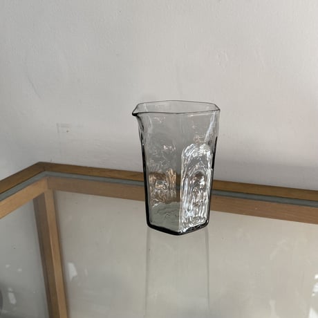 ガラス工芸　荒木良忠作　玻璃彫刻　銅赤花ノ輪文皿　共箱　C　9155 ガラス工芸 荒木良忠作 玻璃彫刻 銅赤花ノ輪文皿 共箱 C