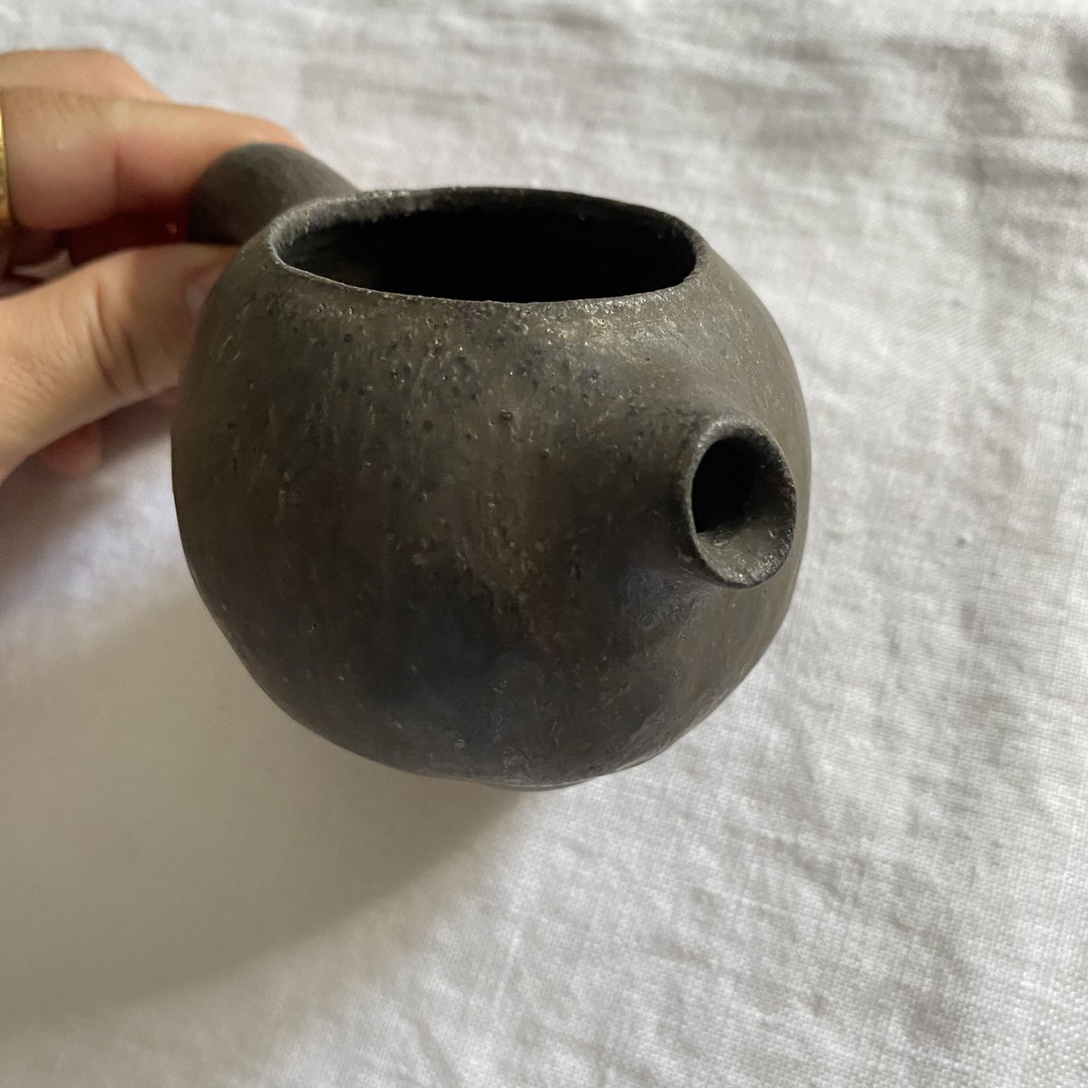 【新品未使用】岩田圭介 手付片口　小サイズ 岩田圭介 手付き片口 小 サビ | hisoca