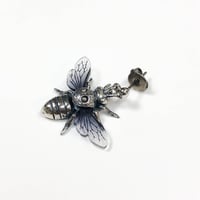 蜜蜂ピアス（SV）
